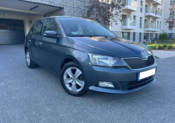 Skoda Fabia cena 49900 przebieg: 37400, rok produkcji 2017 z Gdynia małe 79